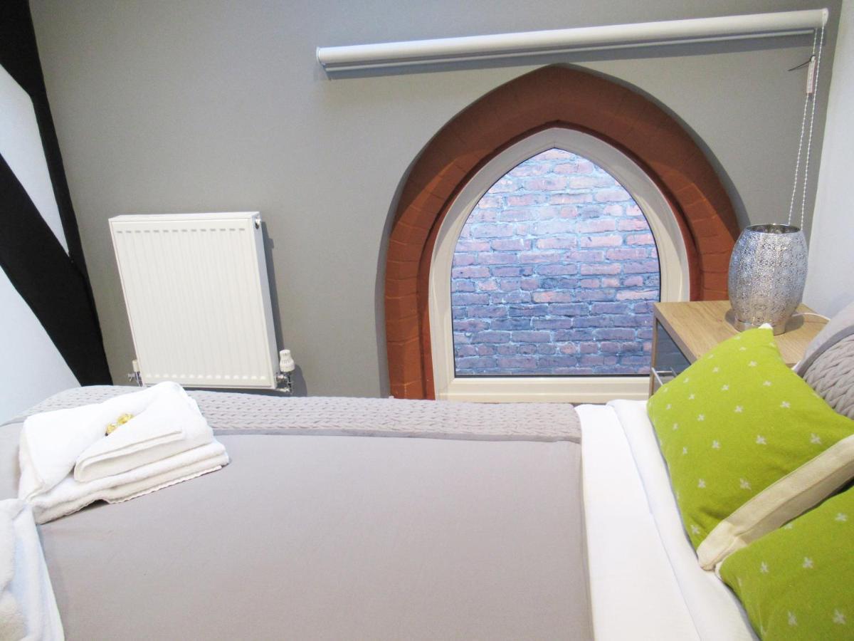 Emmanuel Church Apartments وارينغتون المظهر الخارجي الصورة